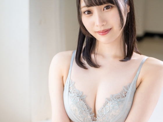 【AVデビュー！】色白美ボディのウブな女の子が、初めてのAVで大胆に！まぶしいカラダで肉棒を感じまくり、エッチな表情で大興奮！初々しい反応がたまらない！♡