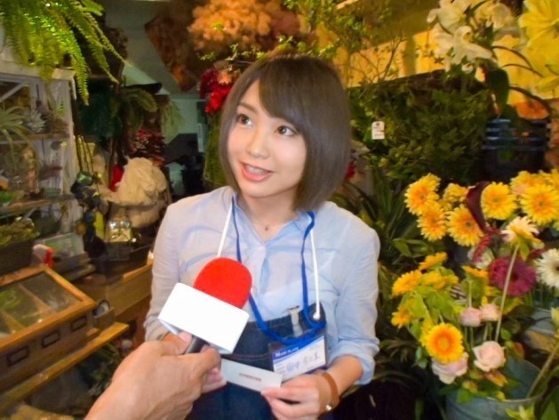 【素人】花屋のデカパイ女子大生店員さんとノリノリSEX♥実はH大好きでチンポで突くたびデカパイ揺らしまくって潮吹き絶頂！