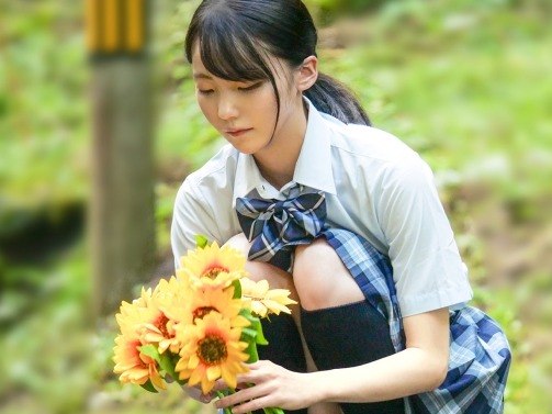 【田舎の制服美少女】幼馴染のチ○ポに夢中！細身スレンダーボディが汗だくで感じる、純粋無垢なセックス♡田舎町の秘密の情事、制服娘の初々しい喘ぎがたまらない！
