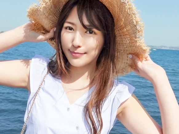 【めちゃカワ女子と小旅行】エチエチな絡みと濃厚セックス！可愛いあの子とアツい夜を過ごす♡オトナの甘い時間に中出しなんて最高！