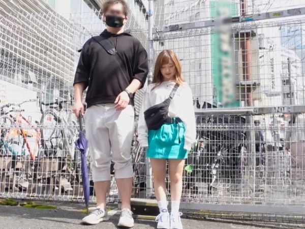 【激ヤバ白ギャル】147cmミニマムボディに極太チンがガンガン突撃！小動物系ギャルが3Pで乱れまくるエロすぎデビュー♡